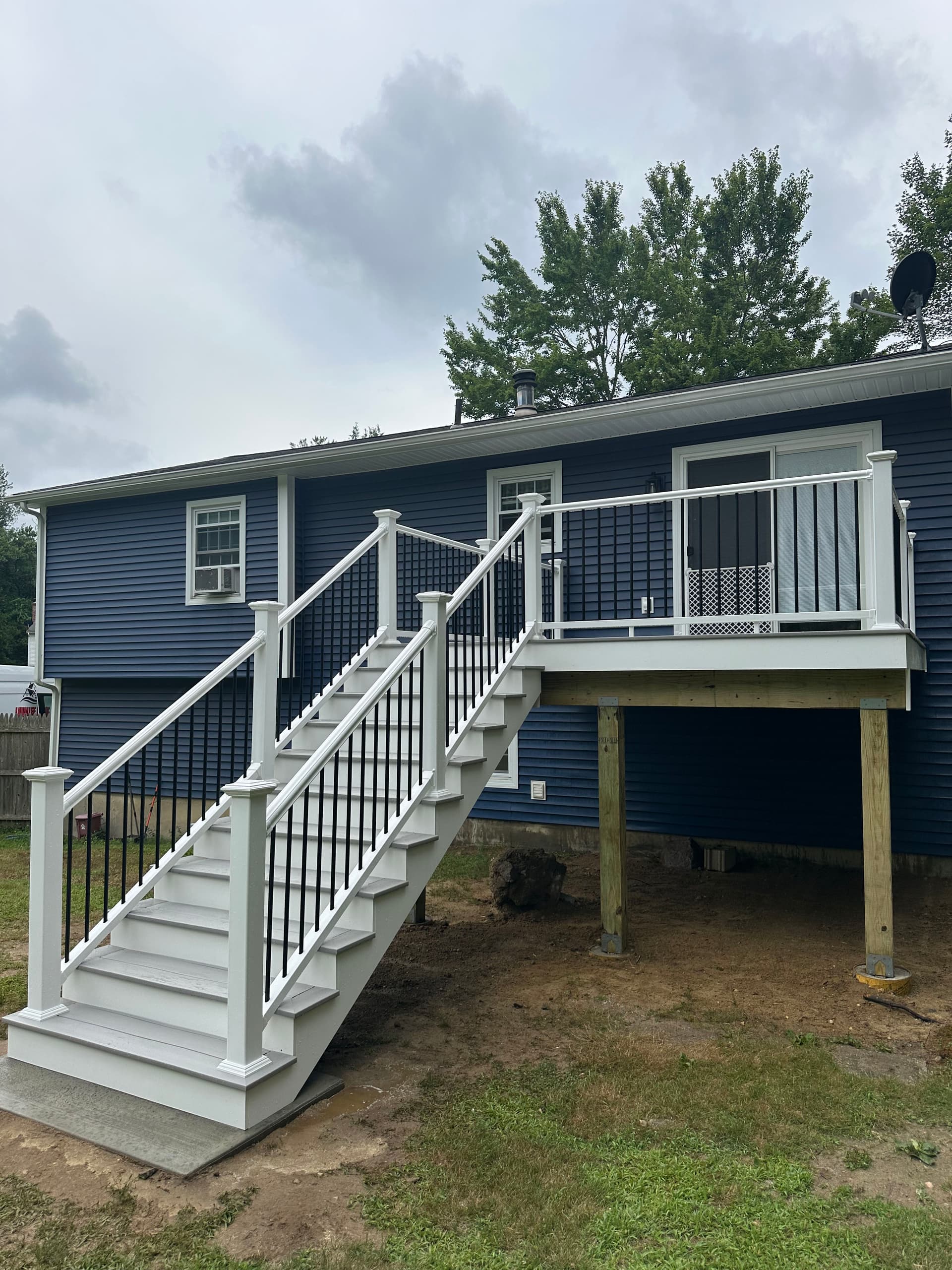 Gallery photos for Worn Wood to Clean Composite Deck Build in Waterford CT: Image #3