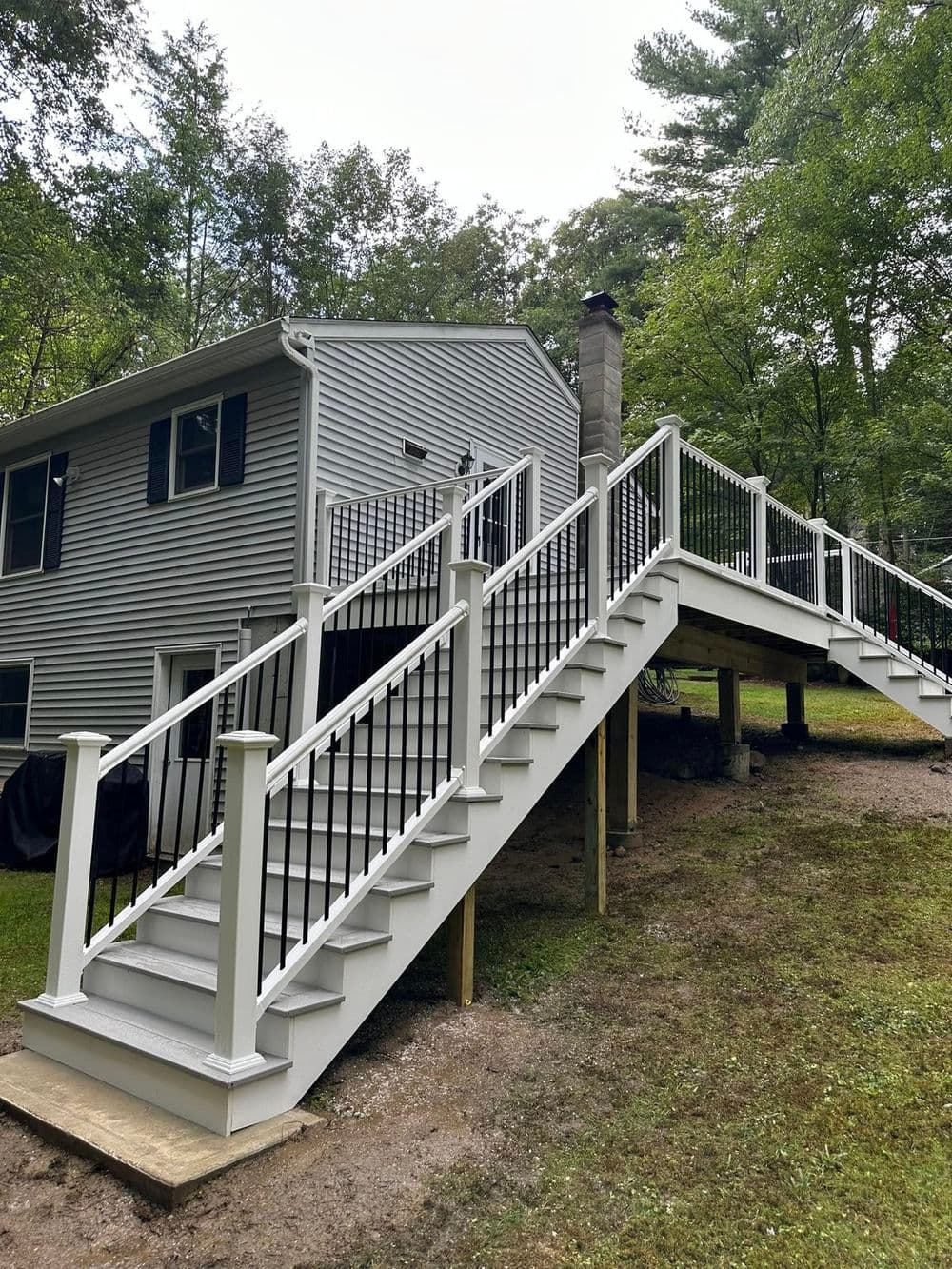 Transforming Outdoor Spaces in Woodstock CT - All Composite Deck Construction