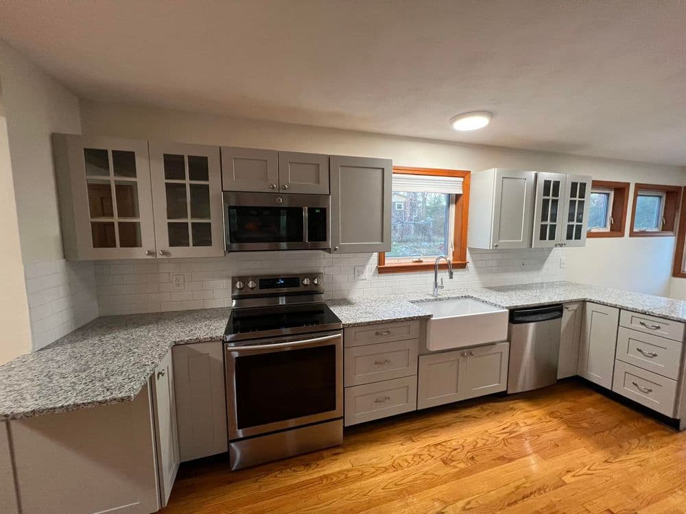 Gallery photos for Stylish Kitchen Renovation in Coventry RI: Image #4